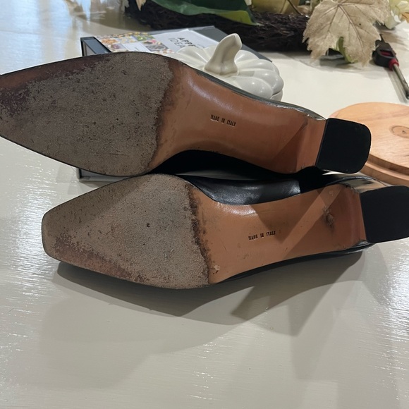 Salvatore Ferragamo black pumps size 10 - Picture 4 of 4